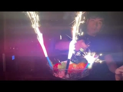 Mandarin Vuurwerk van de Cakekaarsen van de jaren '30 het Gelukkige Verjaardag voor de Partij van Jonge geitjeskinderen