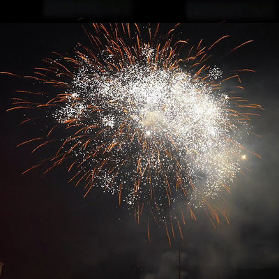 Liuyang Mandarin Wholesale Pyro Outdoor 388 Shot Big Three Minutes Huge Cake Fireworks Standard Pyrotechnics Cake Celebration