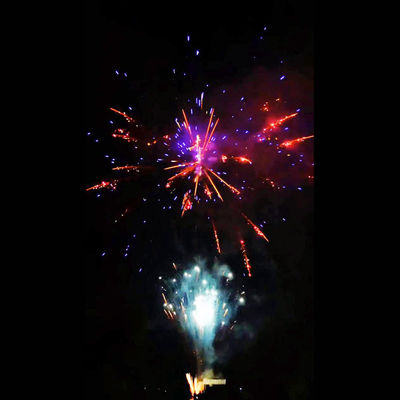 Van de de Pyrotechniek het Chinese Openluchtcake van de festivalviering Vuurwerk 2023