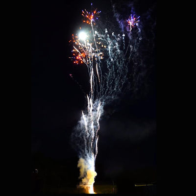 Chinees 100 de Cakevuurwerk 1.4g Un0336 van de Schotenpyrotechniek