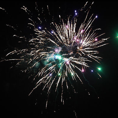 100 Shots Cake Fireworks Type En Kerstmis Big Cake Fireworks Pyrotechniek