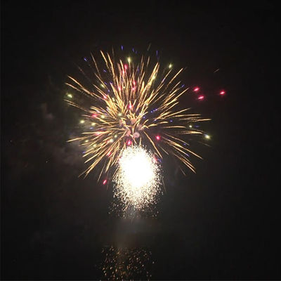 88 foto's Hoogwaardige lage prijs CE goedgekeurde display groothandel Chinese cake vuurwerk van Liuyang Factory