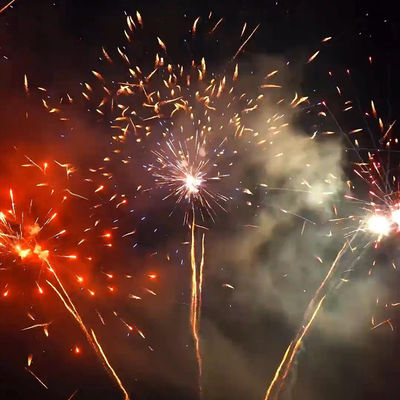 China Export W Shape Cake Fireworks Professionele Pyrotechniek Cake Fireworks Speciale effecten Op maat gemaakt Fireworks 1.3g
