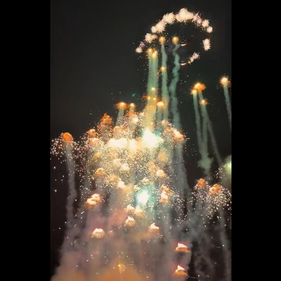 Chinese Mandarin Groothandel Speelgoed Vuurwerk Roterende Vliegende Kwal Vormige Vuurwerk Met Ring Vuurwerk Pyrotechniek Nieuwjaar