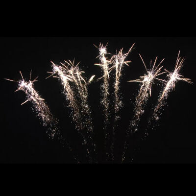 Liuyang Mandarijn Vuurwerk 1.4G Vuurwerk 1.2 '' 7 Schoten Enkele Rij Fanvormig Vuurwerk Cake Chinees Festival Vuurwerk